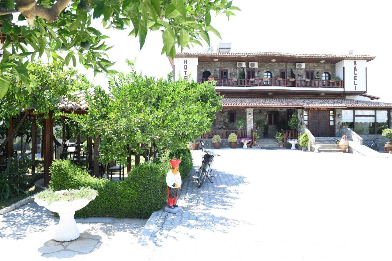 Hotel Kaceli Berat Exteriör bild
