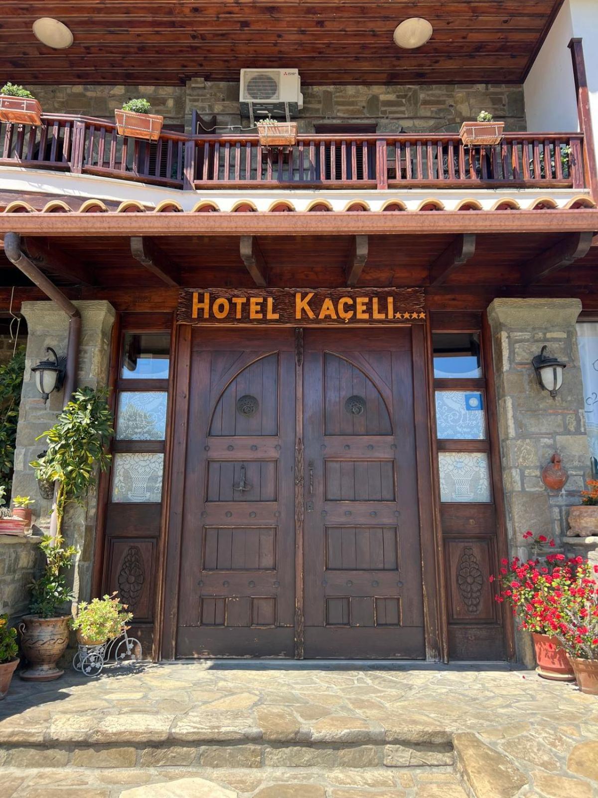 Hotel Kaceli Berat Exteriör bild